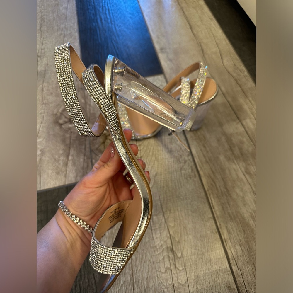 Brand New Steve Madden Gorgeous Rhinestone Heels with Clear Block 10 - Picture 10 of 17